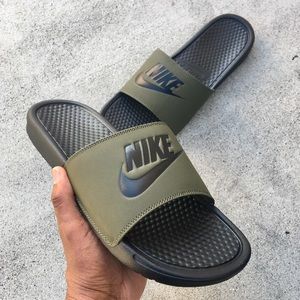 green nike slides
